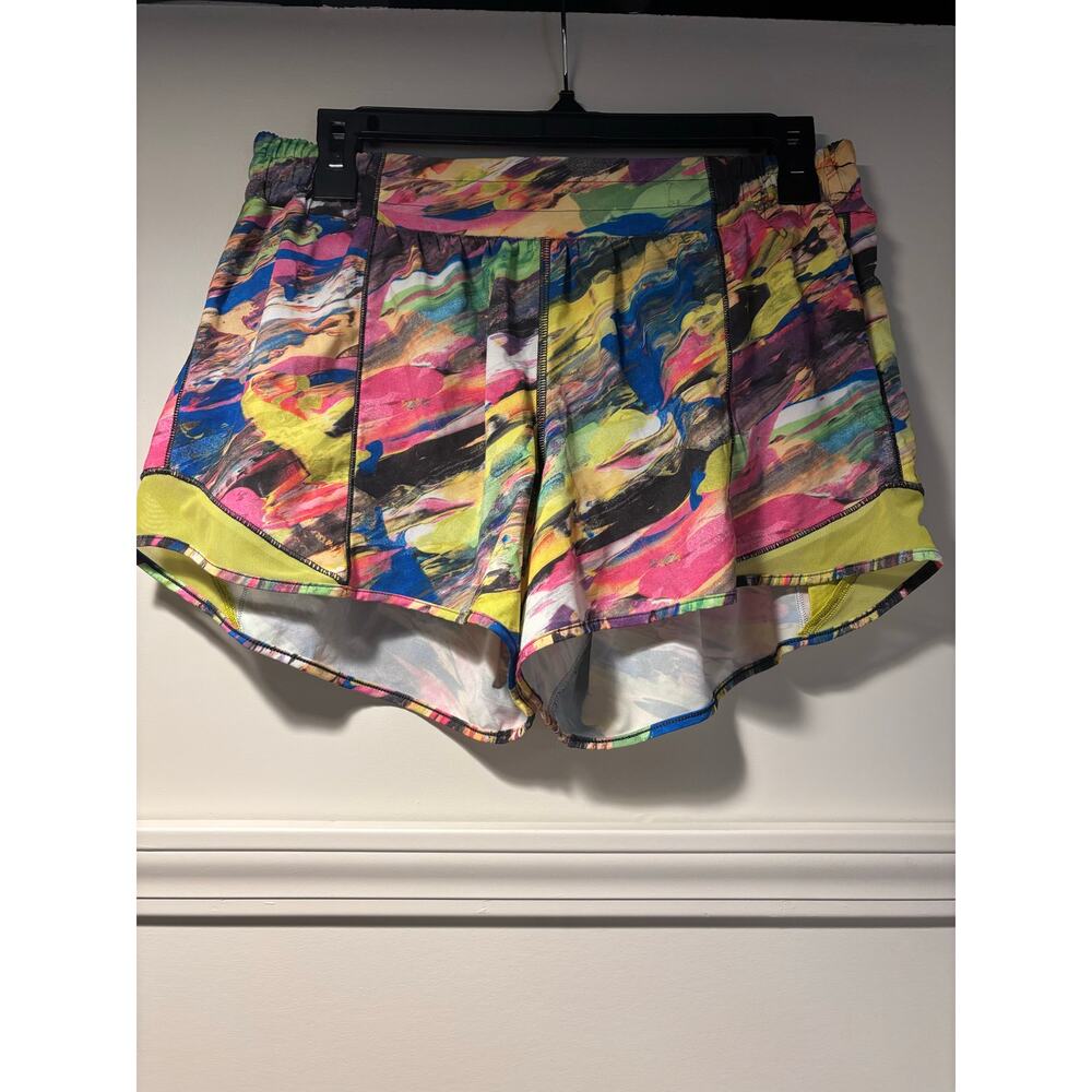 Lululemon Hotty Hot Short